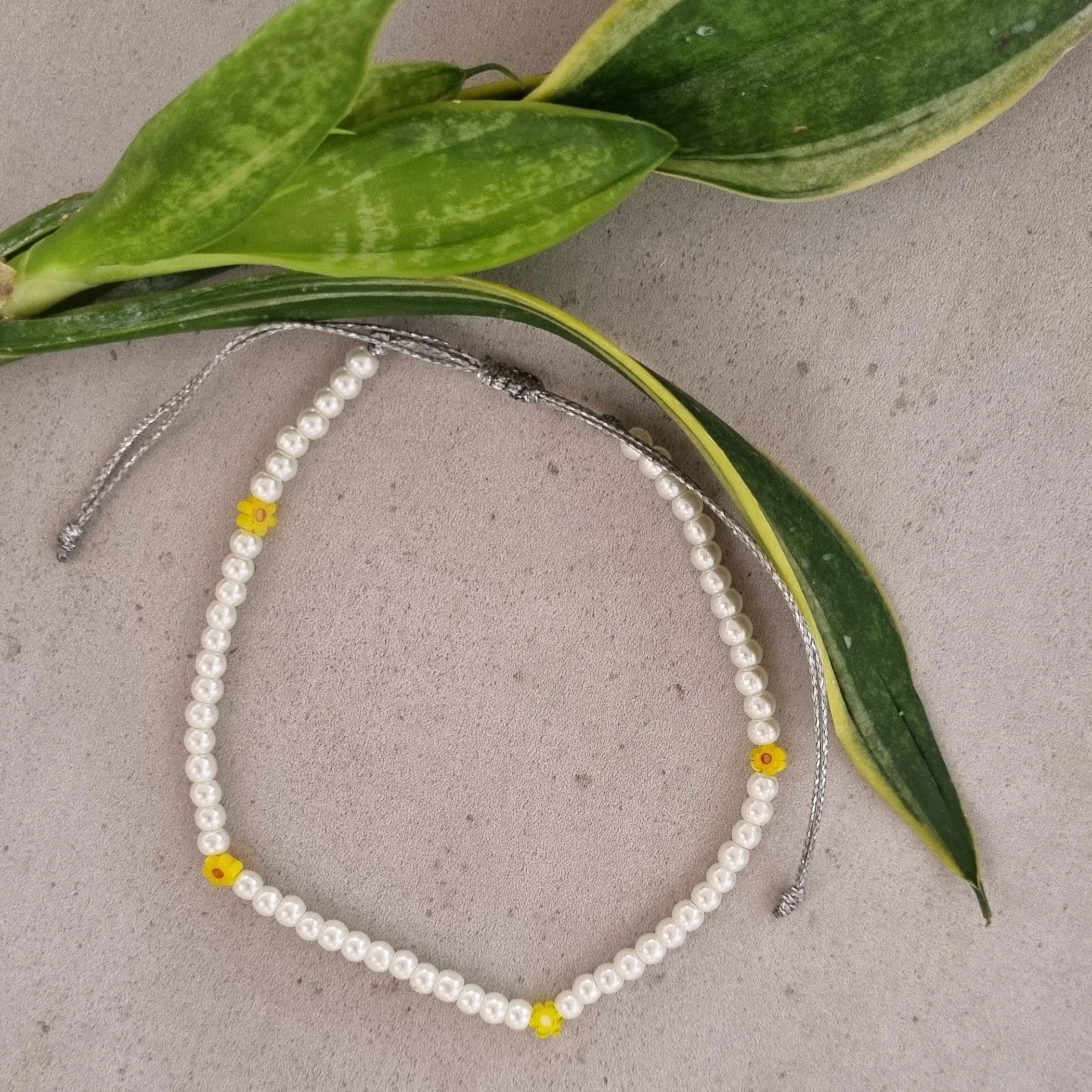 Anklet with pearls