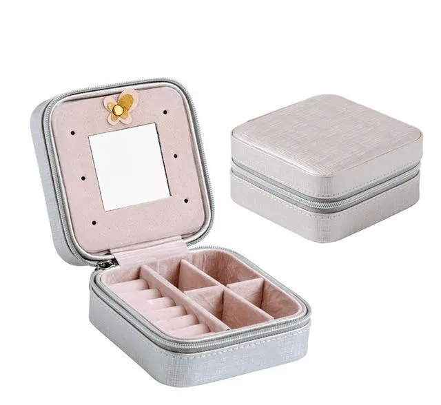 Elegant Outlook Travel Jewelry Box