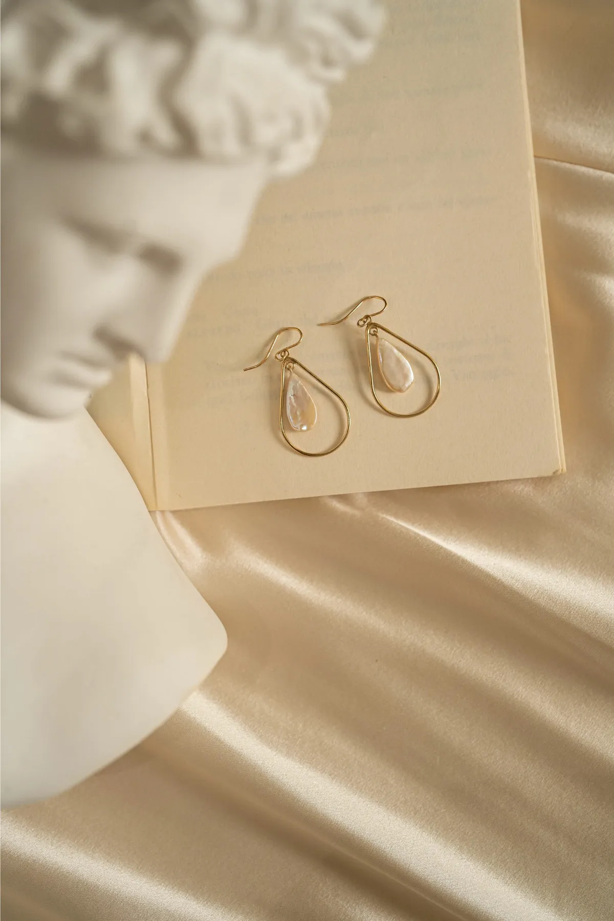 May Pearl Earrings